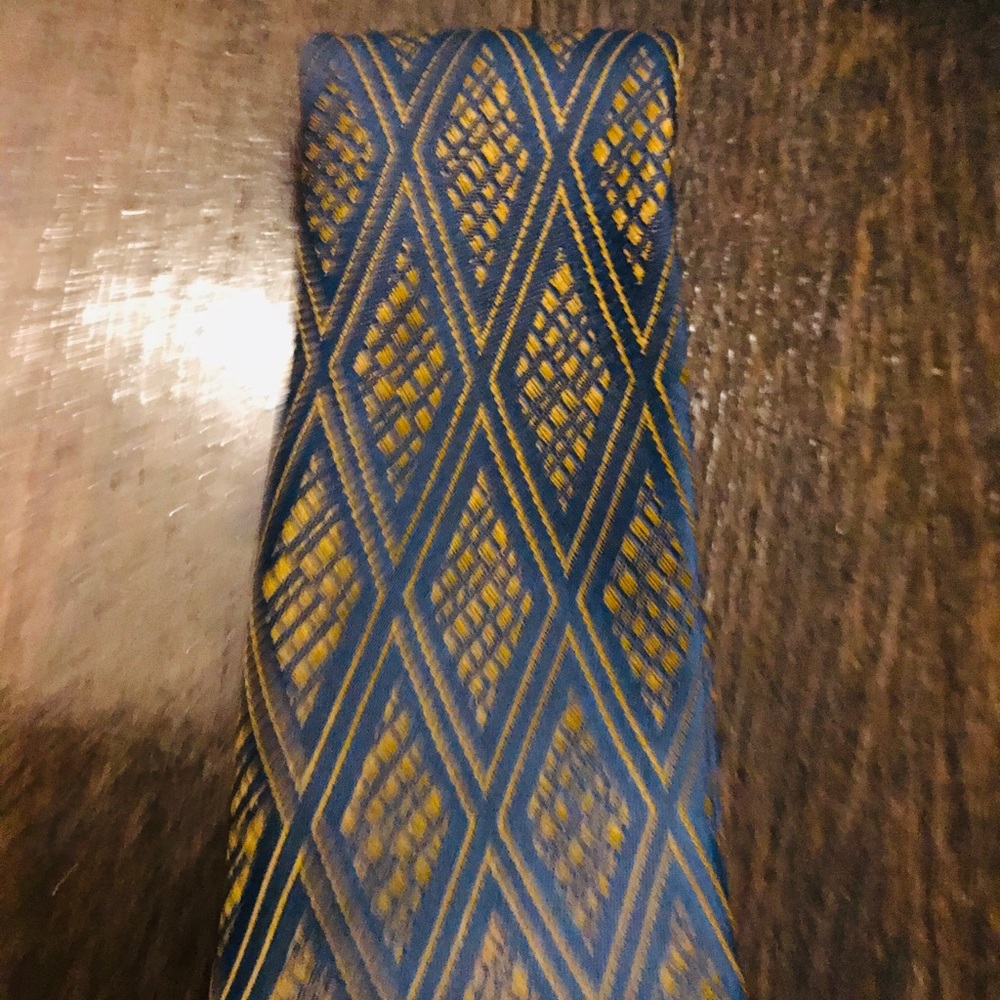 Vintage oversized wide Tie Classy design